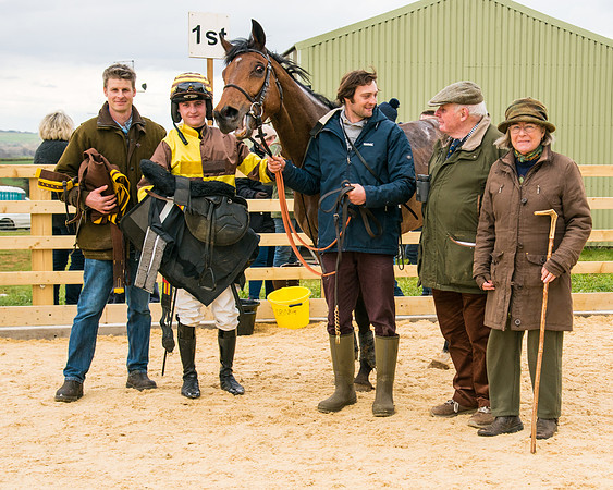 Race 6 - 6 year old and over Maiden 2m4f (53 of 62)