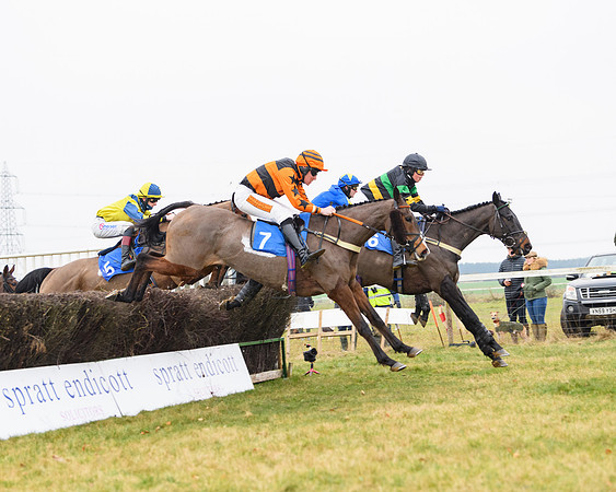 Race 2 - Restricted (50 of 100)