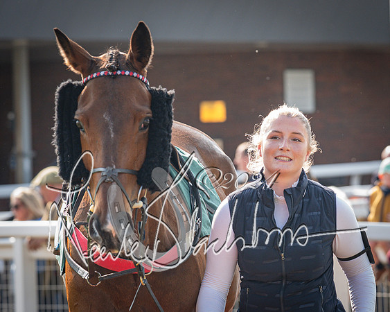 Race 1 - The Bottle Green Open Hunters steeplechase 2m62y (14 of 93)
