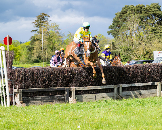Race 4 -  2M4F Conditions  (41 of 102)