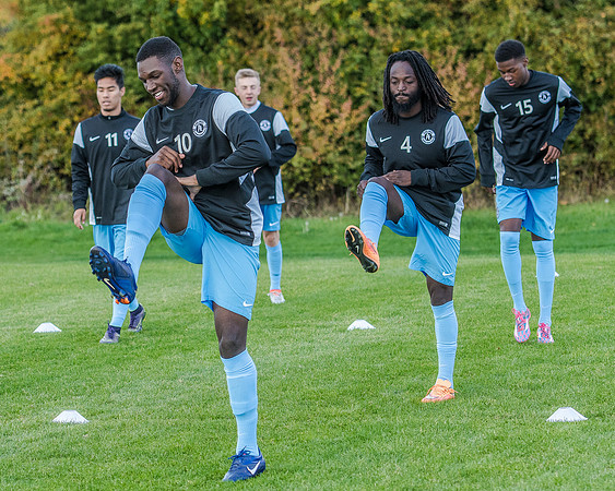 AFC Oaklands v Bengeo Trinity - Warm Up (52 of 109)