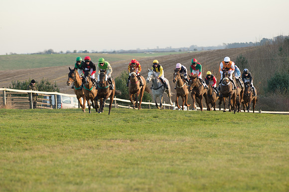 Race 6 - 4 5 6 yr old 2m4f Maiden Race-40