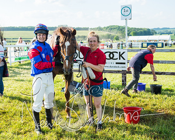 Race 7 - Veteran Horse (226 of 246)