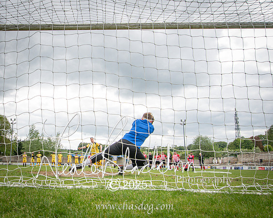 Penalty shoot out (12 of 50)