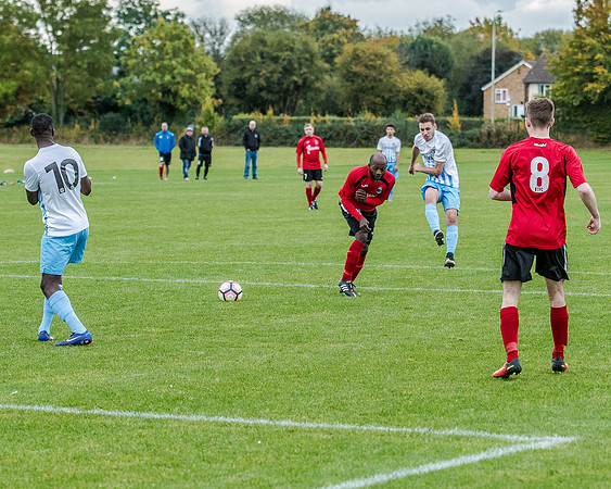 AFC Oaklands 2 v 1 Bengeo Trinity - Warm Up (240 of 297)