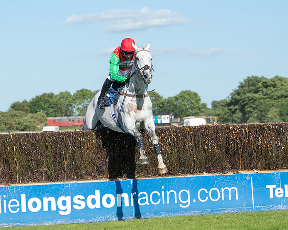 Race 1 - PPSA Open Hunter chase (58 of 78)