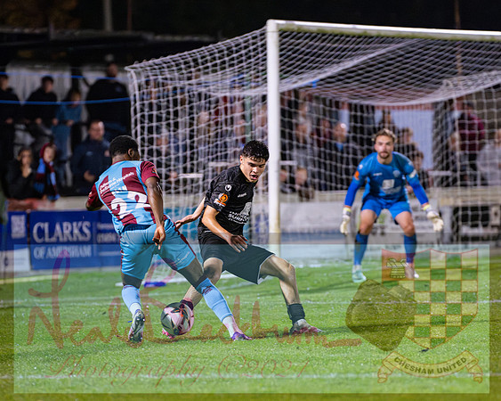 Chesham Utd 3 v 1 Chippenham Town (297 of 416)