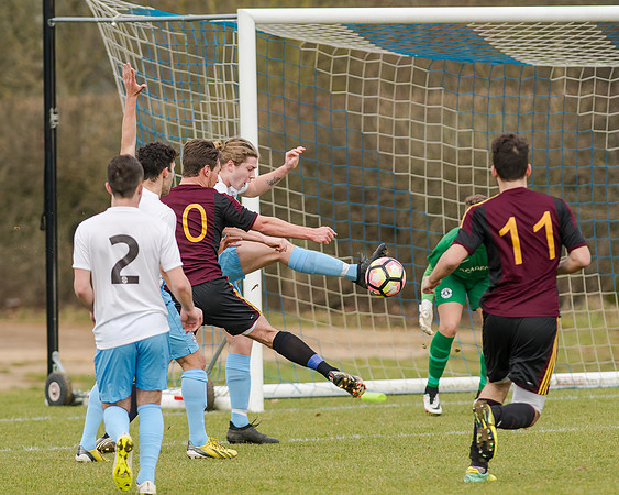 Oaklands 2 - Hampstead Heath 3 (16 of 258)