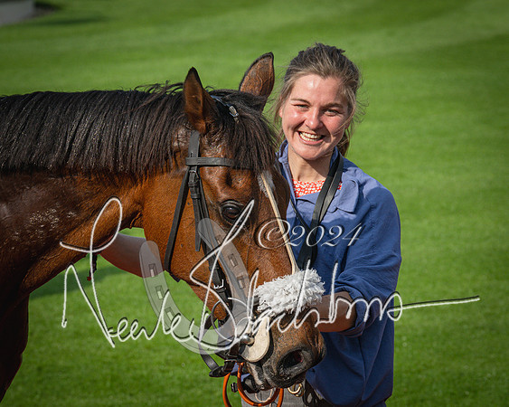 Race 1 - The Bottle Green Open Hunters steeplechase 2m62y (82 of 93)