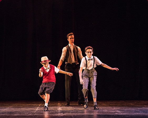 Singing in th Rain -  Friday - Act 1  (20 of 373)