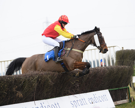 Race 3 - Novice Riders Race (104 of 180)