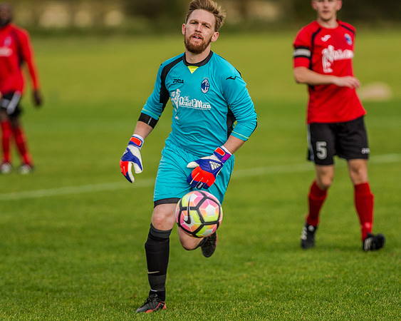 AFC Oaklands 2 v 1 Bengeo Trinity - Warm Up (47 of 297)