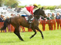 Kimblewick at Kimble Confined Hunts Race