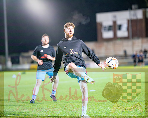 Chesham Utd 3 v 1 Chippenham Town (61 of 416)