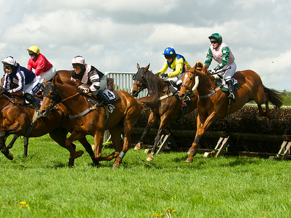 Race 3 - Aga Ladies Open 24