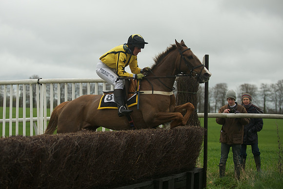 Race 2 - Confined 48