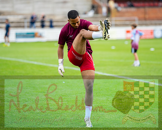 Cheshasm Utd 3 Aveley 2 (2 of 460)