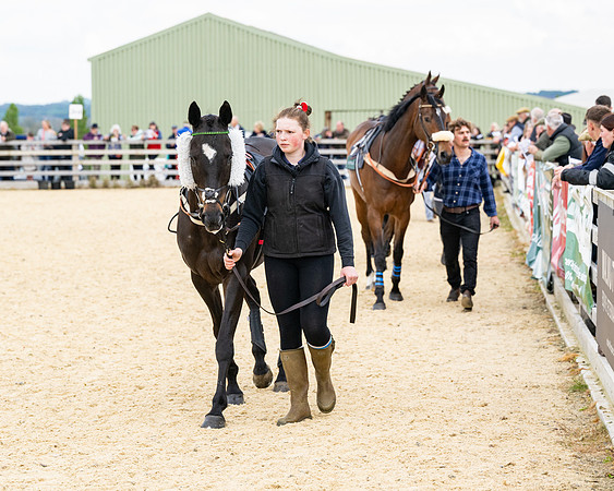 Race 2 - 2M4F Conditions (4 of 195)