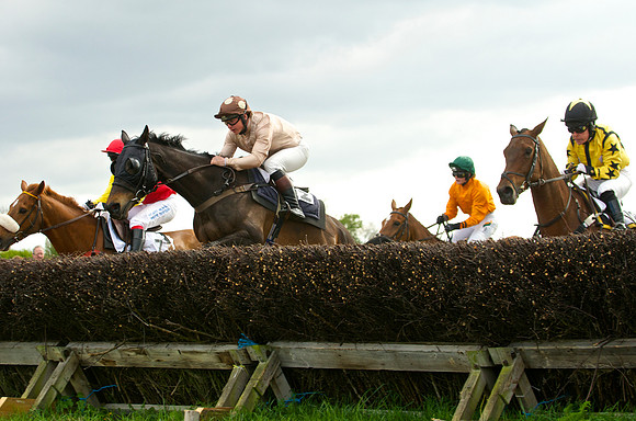 Kimblewick at Kimble Restricted Race