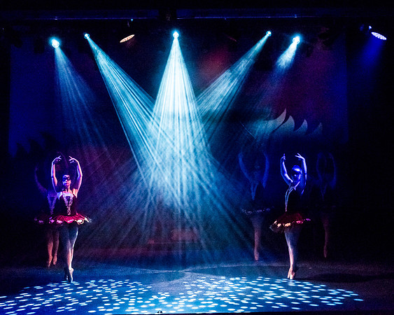 15 - Masquerade (2 of 118)