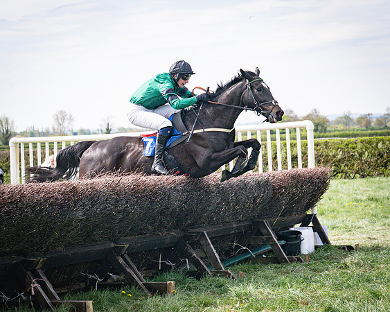 Race 3 - The Richardsons chartered Accountants Conditions Race [Level Three] for Novice Riders (86 of 117)