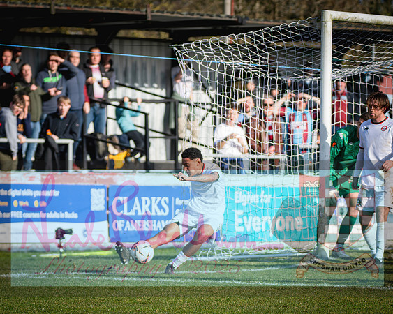 Chesham Utd 1 v Truro 4 (130 of 356)
