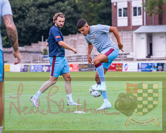 Chesham United v Brackley Town (17 of 259)