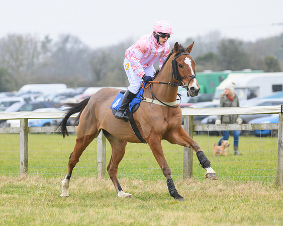 Race 3 - Novice Riders Race (14 of 180)