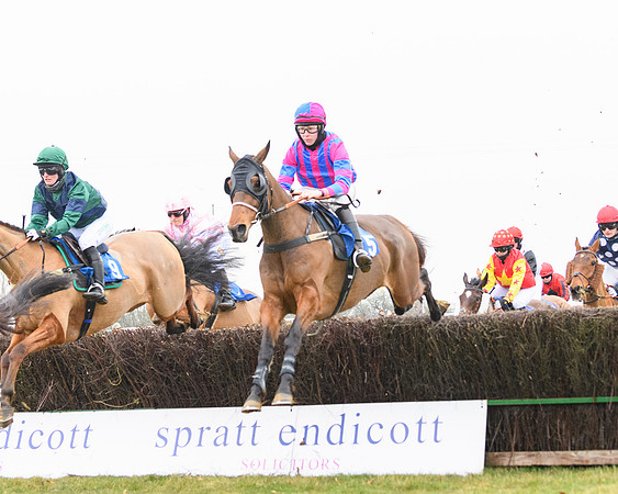 Race 3 - Novice Riders Race (49 of 180)