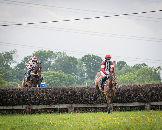 Race 6 - 2M4F Maiden (24 of 85)