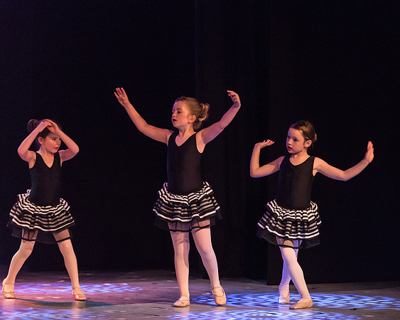 Maggie Monk - Act 1 - 5. Dance Of The Reed Flutes (13 of 59)