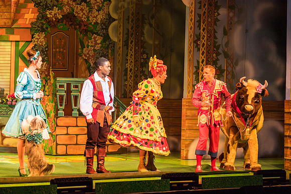 Swan Panto 2017