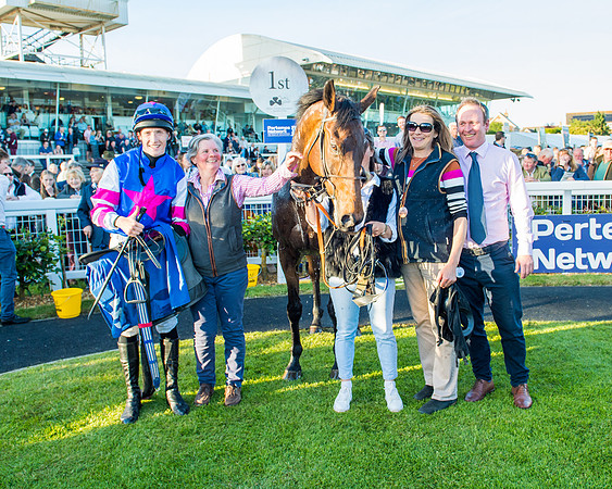 Race 5 - White Swan Hotel Handicap (67 of 80)