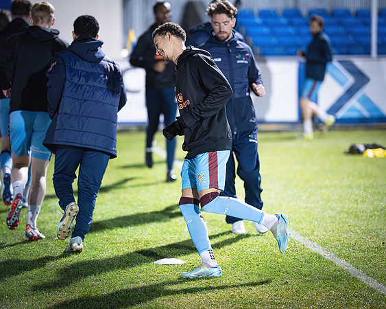 Farnborough 2 Chesham Utd 1 (24 of 368)