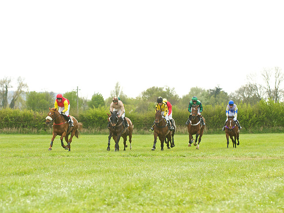 Kimblewick at Kimble Restricted Race