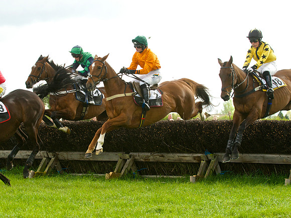 Kimblewick at Kimble Restricted Race
