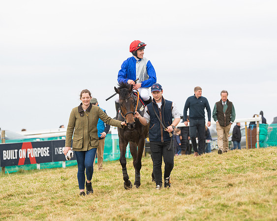 Race 5 - The Ineos Home Counties Grand National (77 of 133)