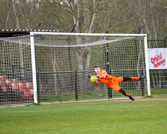Game 1 - Kings Langley 0 v 3 Young Generals (155 of 259)-Enhanced-NR