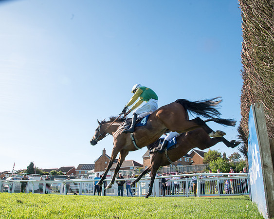 Race 1 - PPSA Open Hunter chase (51 of 78)