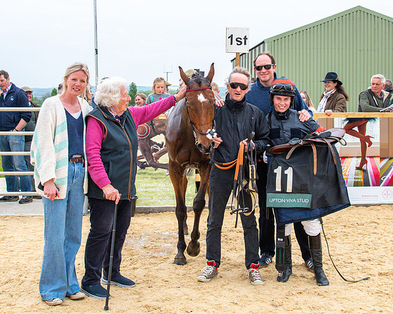 Race 2 - Jockey Club ROR veteran Horse (100 of 104)