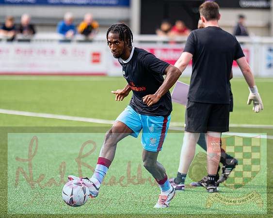 Maidstone Utd 2 v Chesham Utd 2 (32 of 383)
