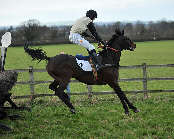 TVRC - Young Hose Maiden - Div 1