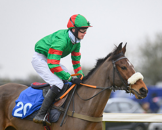 Race 3 - Novice Riders Race (18 of 180)