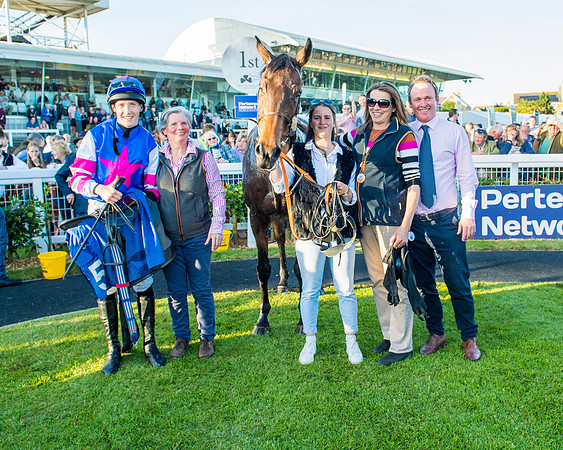Race 5 - White Swan Hotel Handicap (68 of 80)