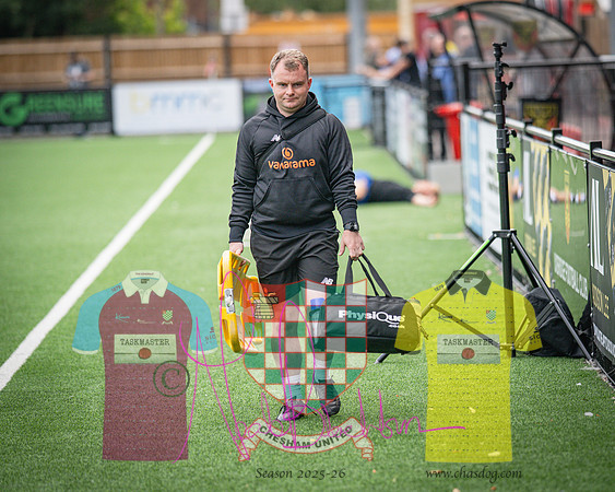 Uxbridge 3 - 9 Chesham United (2 of 356)