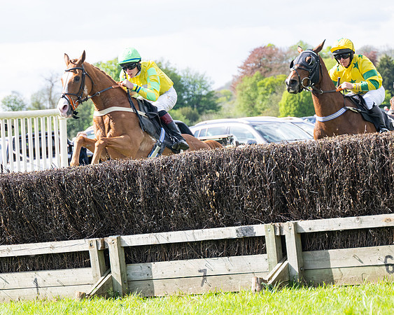 Race 4 -  2M4F Conditions  (54 of 102)