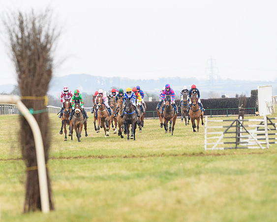Race 3 - Novice Riders Race (36 of 180)