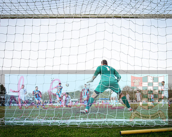 Chesham Utd 1 v Truro 4 (327 of 356)