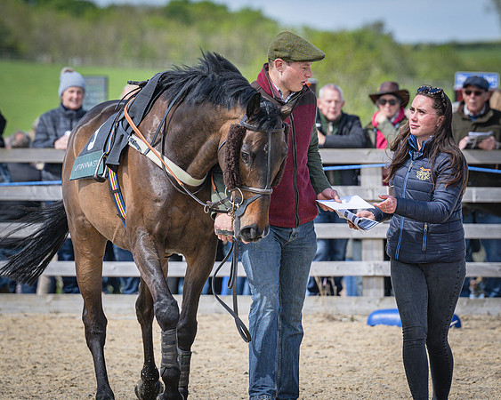 Race 2 - Winkworth conditions race 2m 4f (11 of 126)