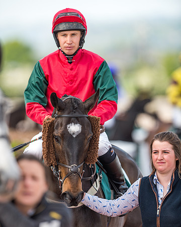 Race 2  -  Intermediate Point to Point Hunters' Steeple Chase (55 of 277)
